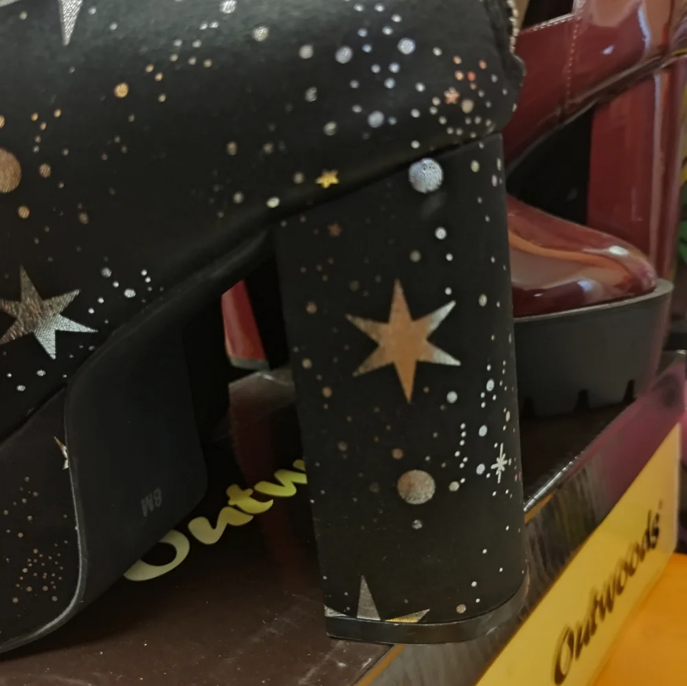 Current Mood Black Starry Ankle Boots - Picture 6 of 6